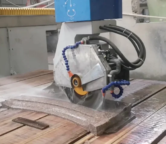 イタリアのシステム 5 軸 CNC 石材切断機キッチンカウンタートップ、シンク、大理石用